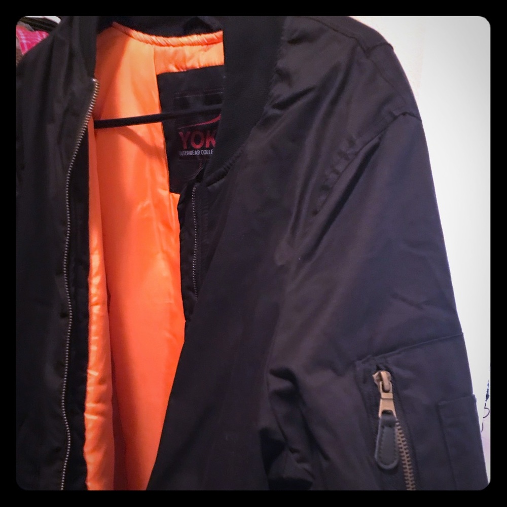 Women’s black bomber Jacket